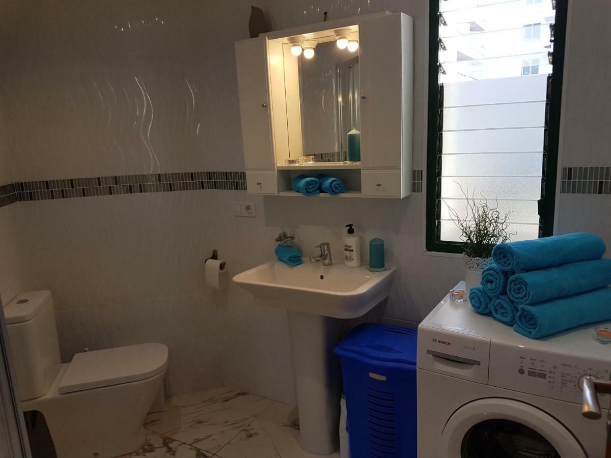 Apartment Casa Palmera Only 150 Meters To The Beach, Heated Pool, Wifi, Sat-Tv, Balcony With Poolview Arona  Zewnętrze zdjęcie